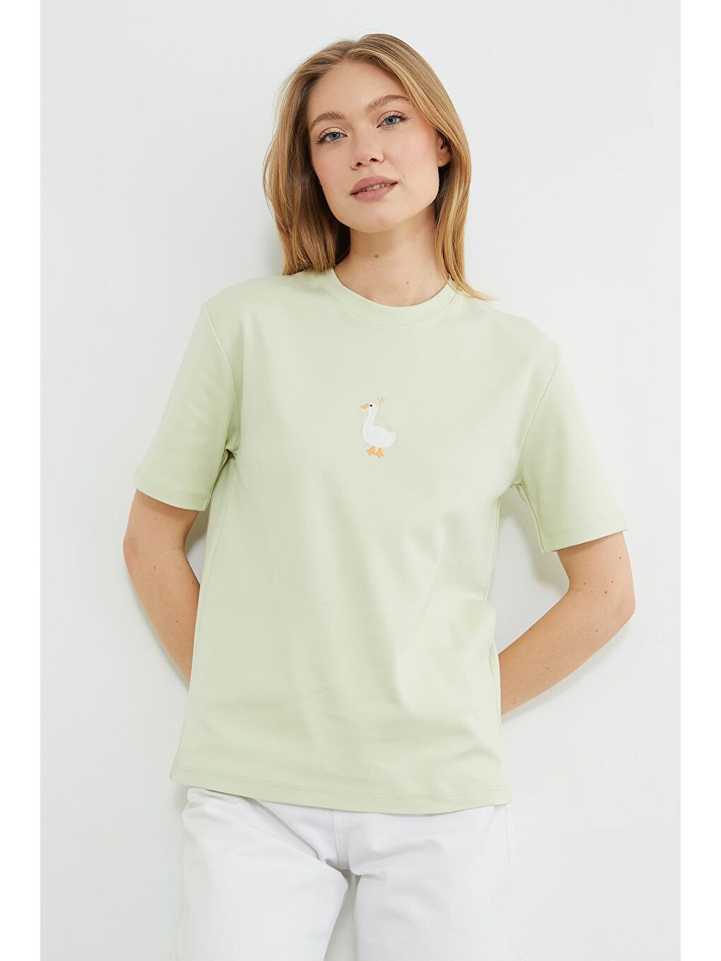 Yeşil Ördek Nakışlı Bisiklet Yaka Salaş Tişört-3