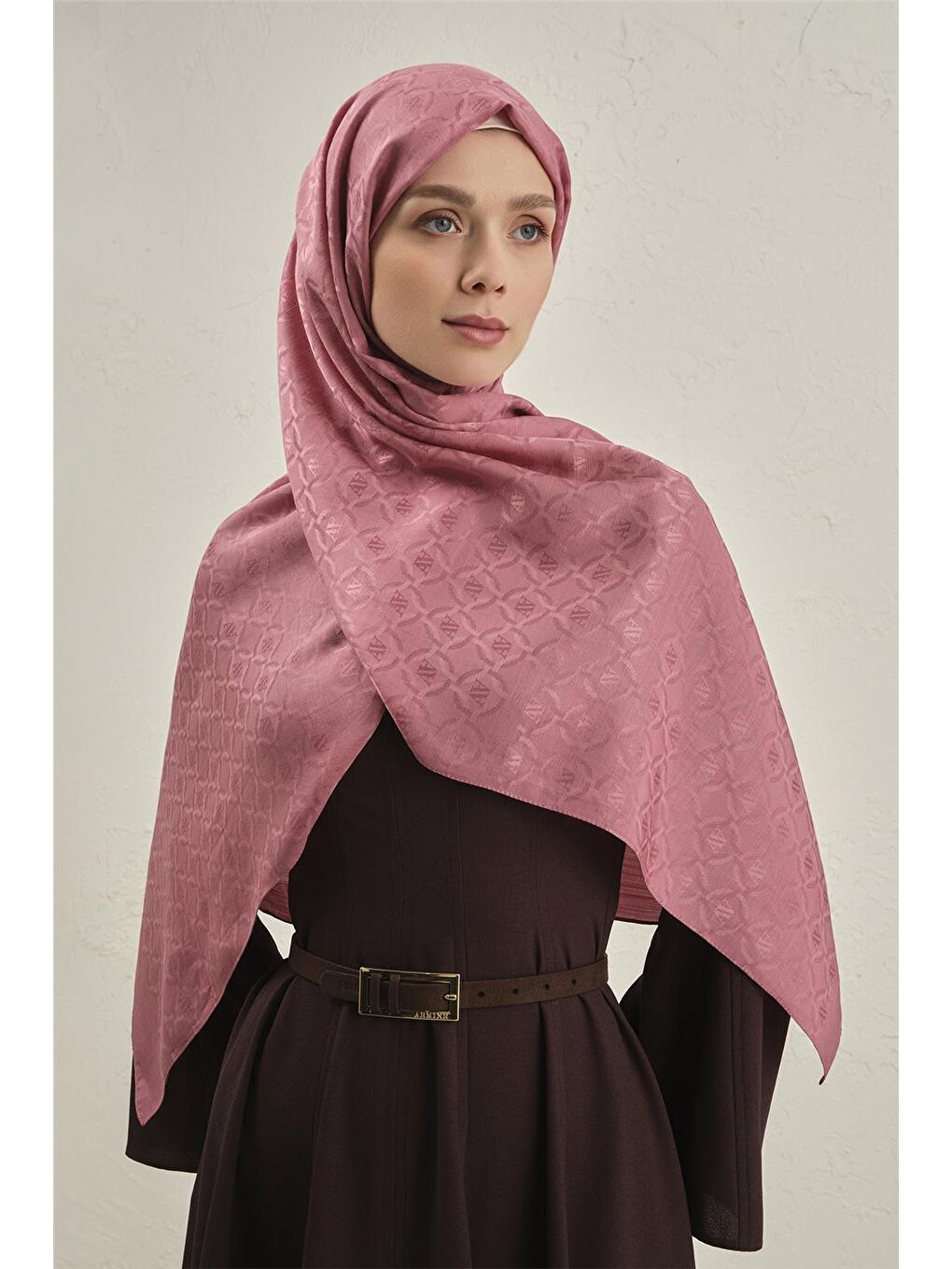 Pembe Pamuk Floş Monogram Zincir Şal 1 37-2