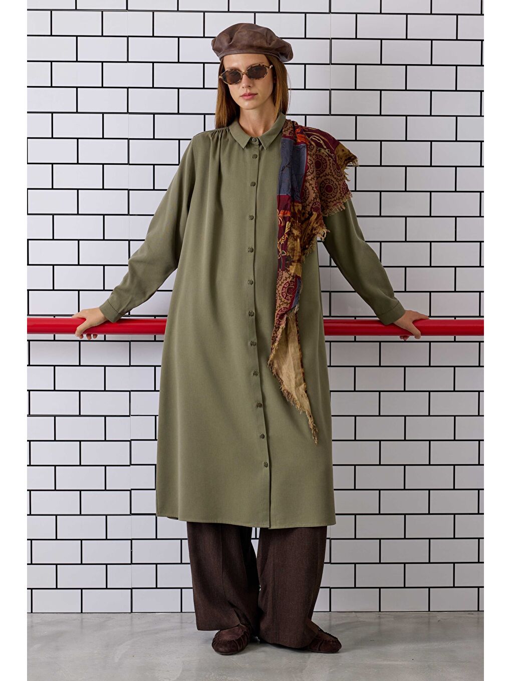 Omzu Büzgülü Gömlek Küf Yeşili