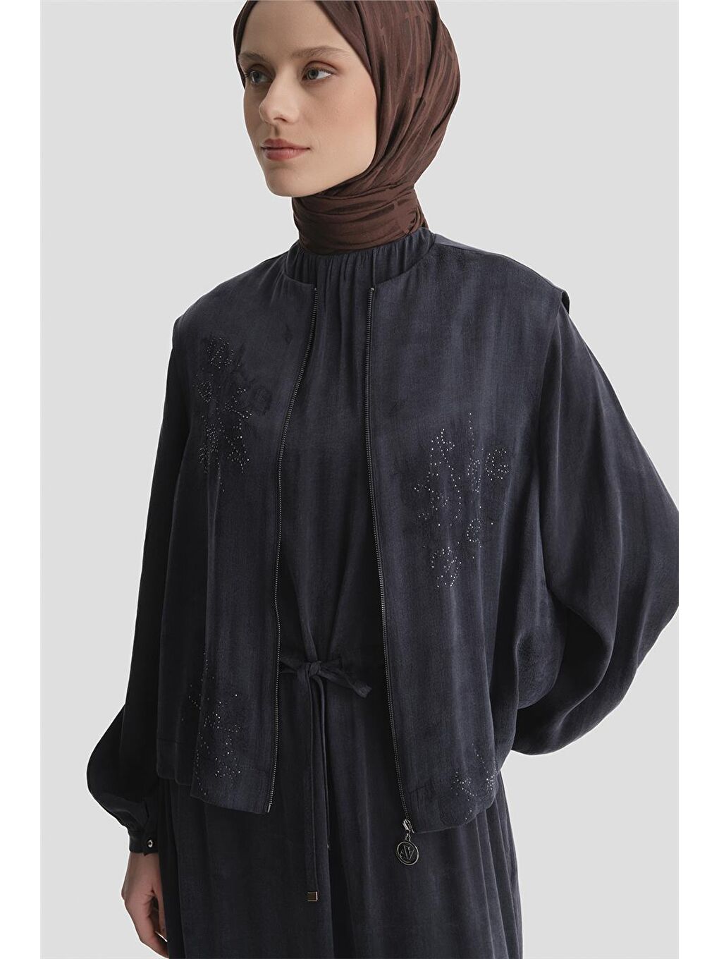 İşlemeli Yelekli Kupra Takım İndigo-6