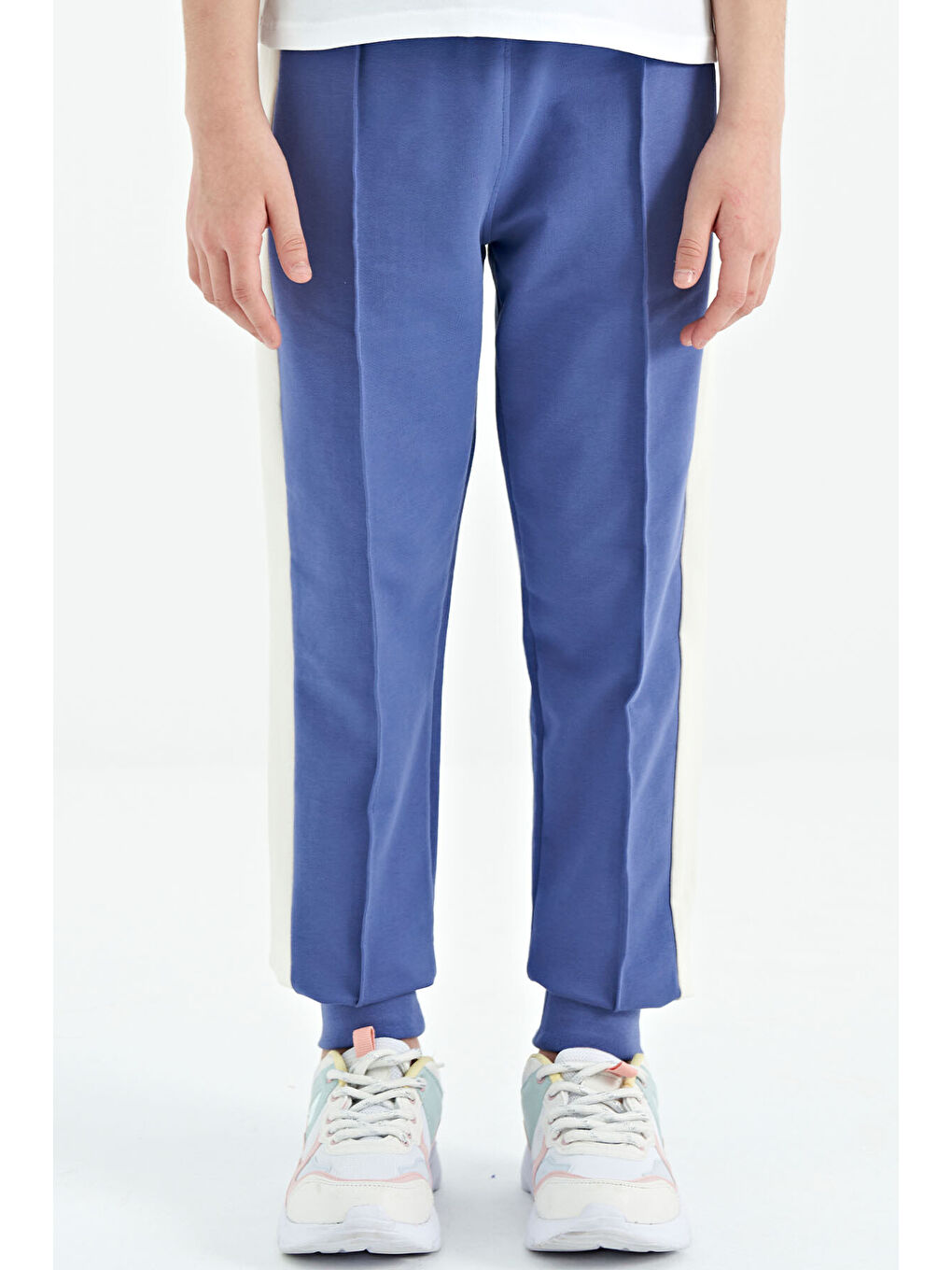 Mor Açık Eflatun Yan Bantlı Gizli Fermuar Cep Detaylı Jogger Kız Çocuk Eşofman Alt - 75122