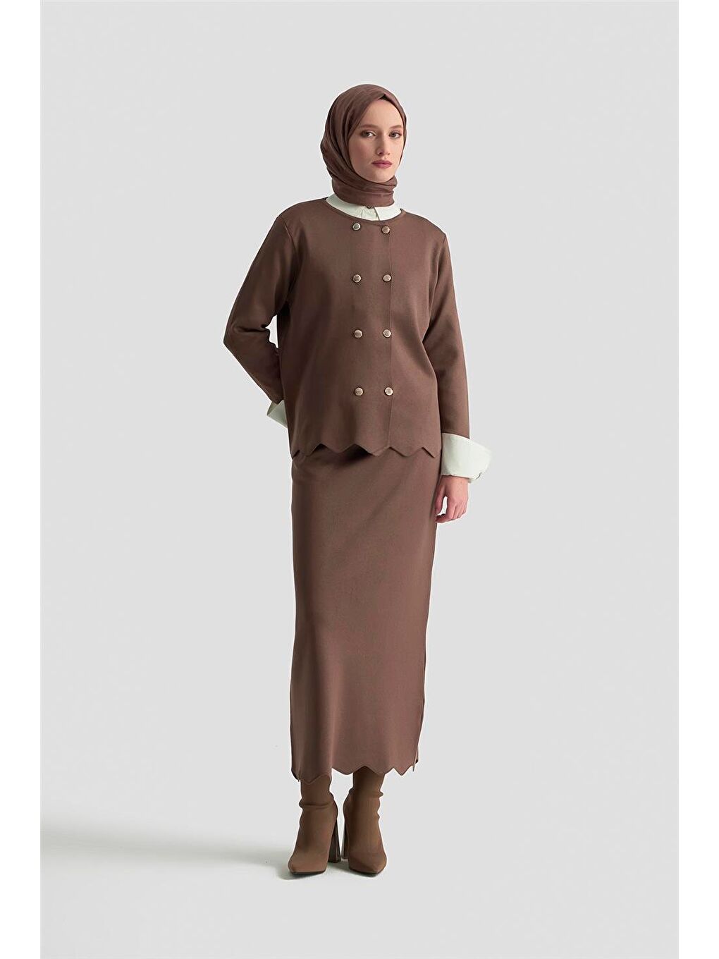Kahverengi Trend Düğme Detaylı Triko Takım 25Ktd6118 Mocha