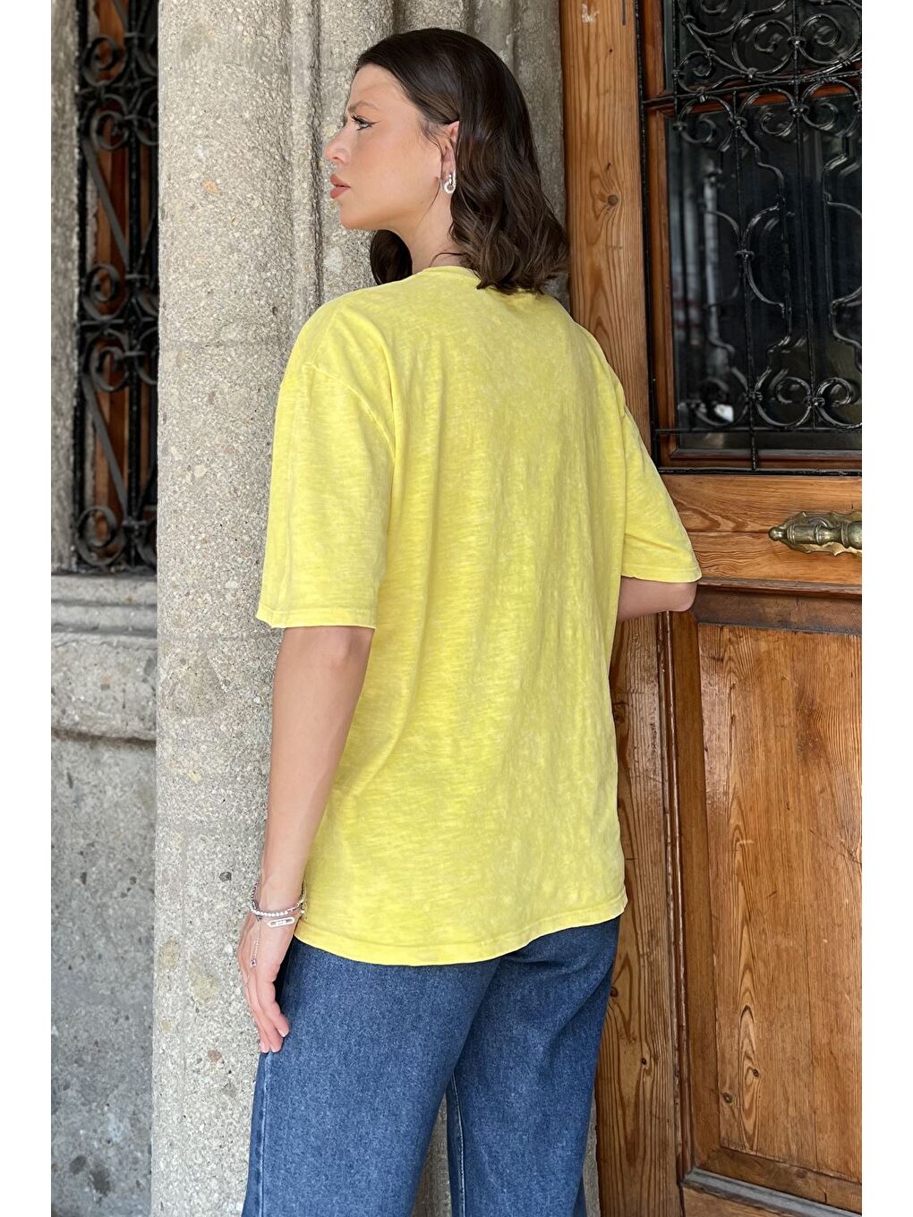 Sarı Kadın Bisiklet Yaka Oversize Tişört-2