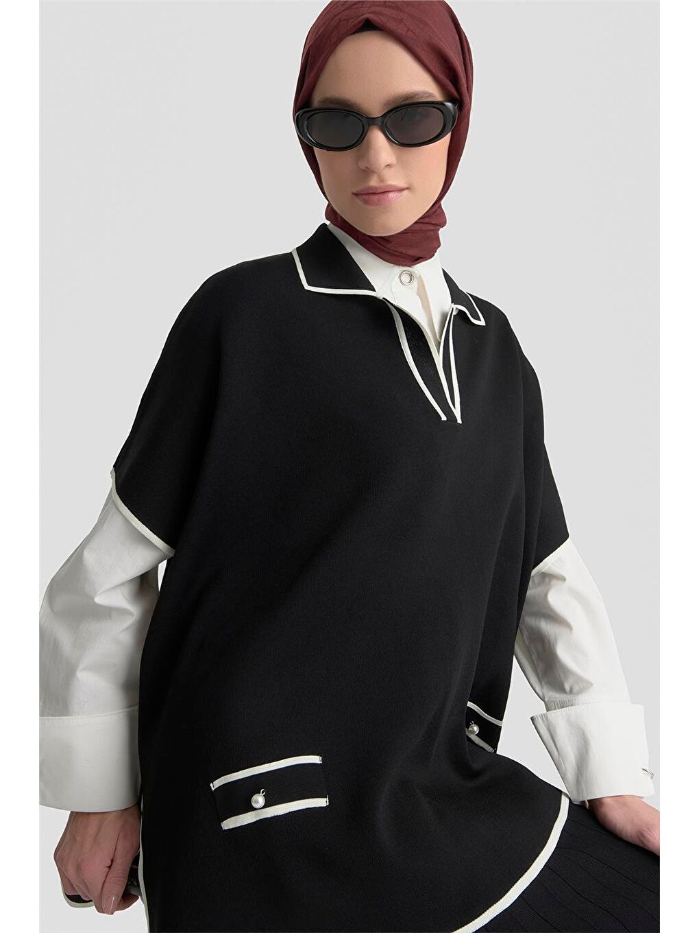 İnci Detaylı Pelerinli Etek Takım 25Kd6020 Siyah-4