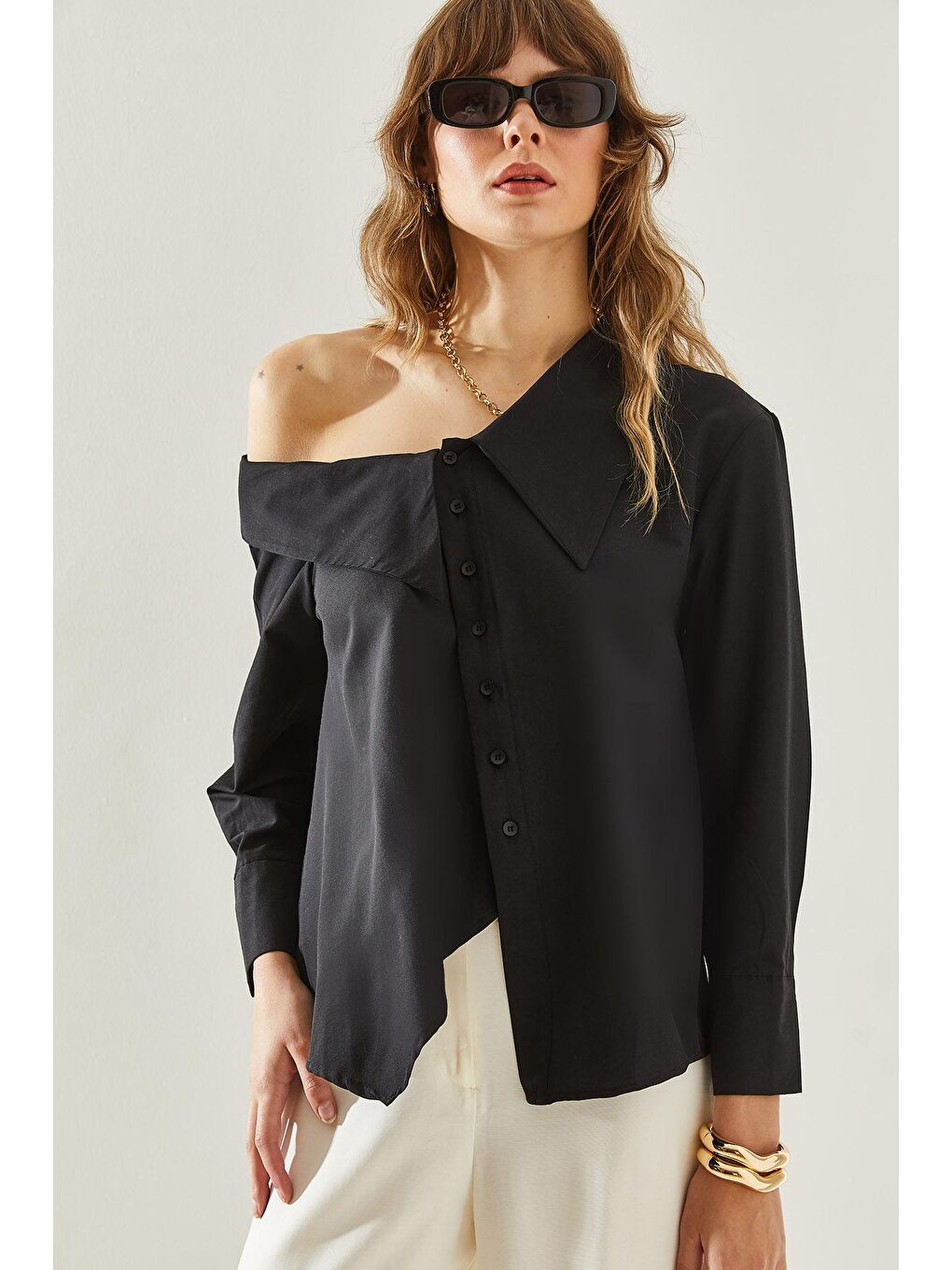 Siyah Kadın Kırlangıç Yaka Eteği Asimetrik Gömlek-2