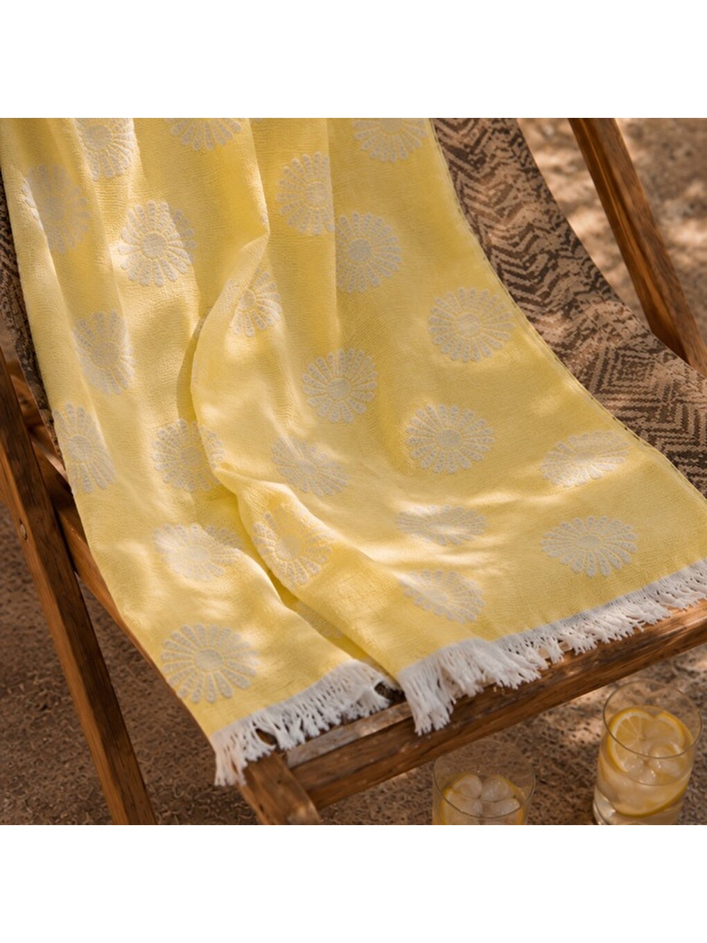 Kahverengi Soft Çiçek Desenli Plaj Havlusu - Hardal - 70x140 Cm-1