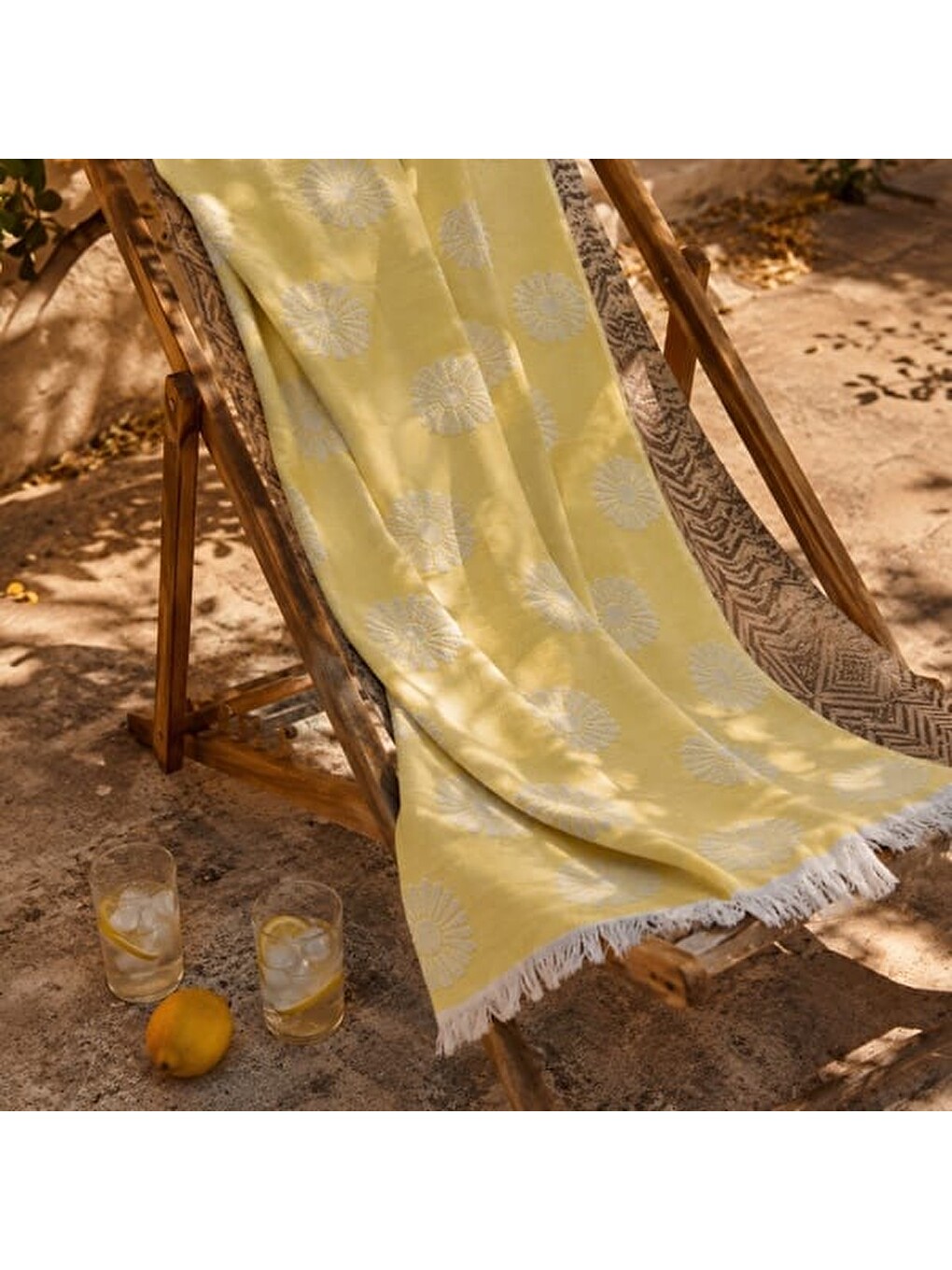 Kahverengi Soft Çiçek Desenli Plaj Havlusu - Hardal - 70x140 Cm-2