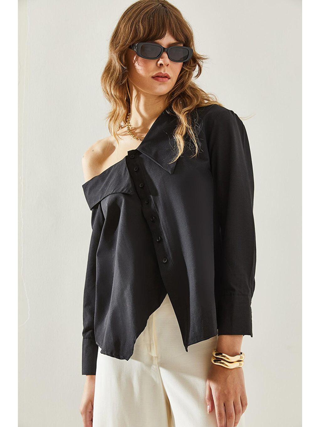 Siyah Kadın Kırlangıç Yaka Eteği Asimetrik Gömlek-4