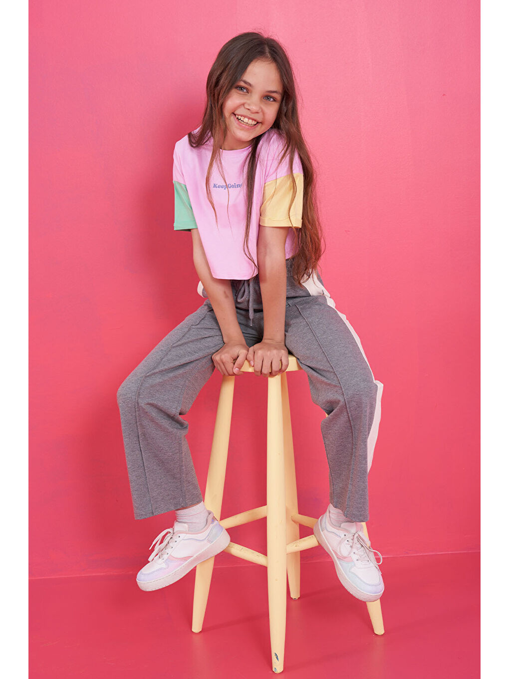 Pembe Yazı Baskılı O Yaka Düşük Omuzlu Oversize Kız Çocuk Tişört - 75130