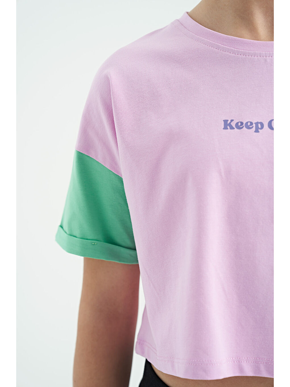 Pembe Yazı Baskılı O Yaka Düşük Omuzlu Oversize Kız Çocuk Tişört - 75130-4