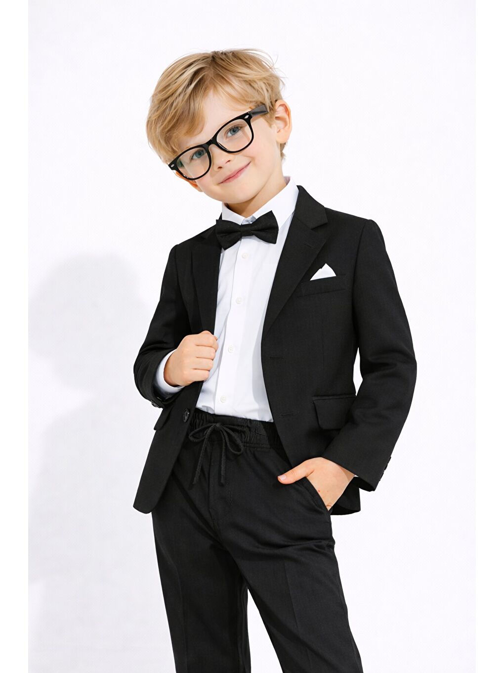 Siyah Keten Ceket ve Pantolonlu Erkek Çocuk Papyonlu 4lü Takım Elbise 23521-2