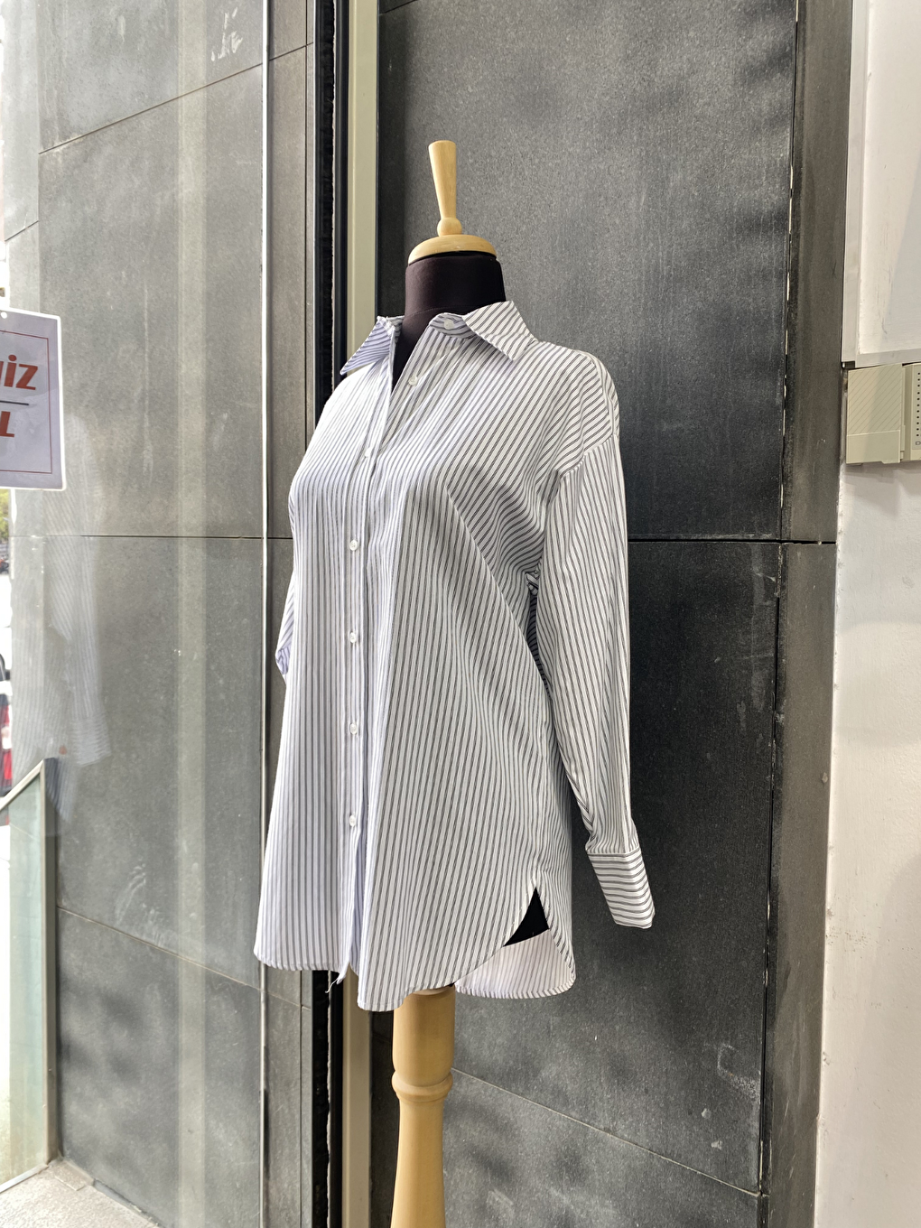 Siyah Çizgili Oversize Kadın Gömlek-3