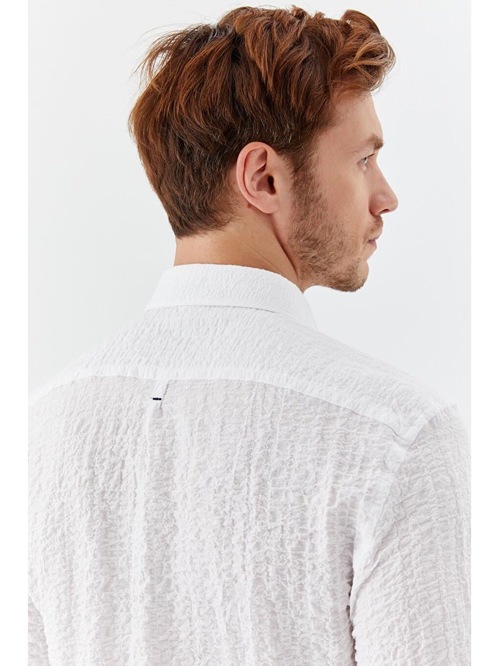 Erkek Beyaz Slim Fit Gömlek – Uzun Kollu, Düğmeli Yaka, Baskılı-5