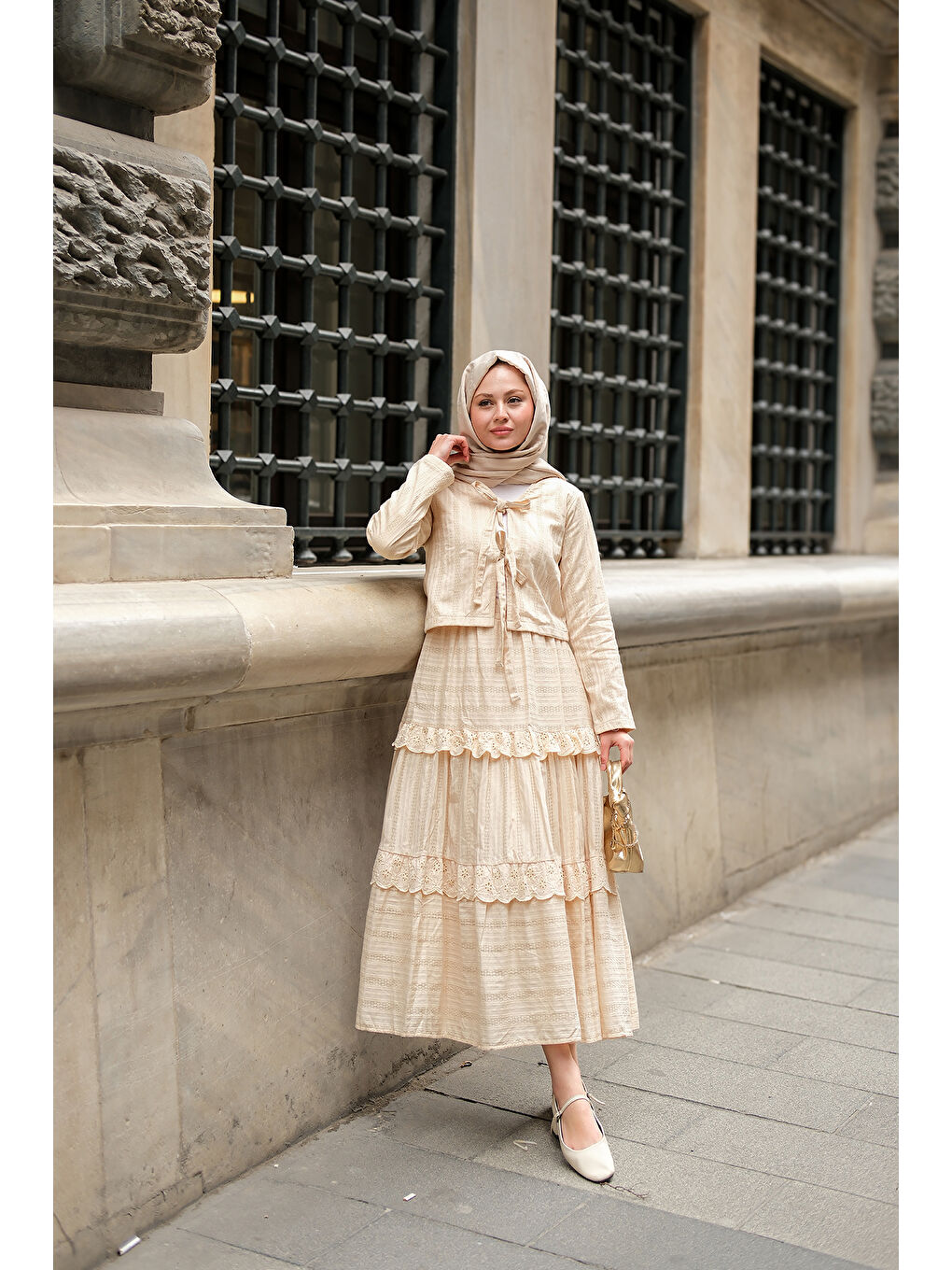 Ekru Kadın Önü Kurdale Detay Tesettür ikili Takım Krem