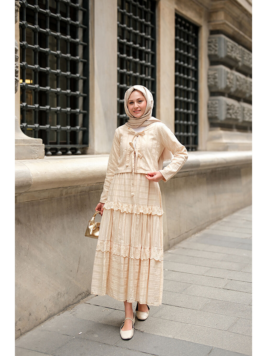 Ekru Kadın Önü Kurdale Detay Tesettür ikili Takım Krem-1