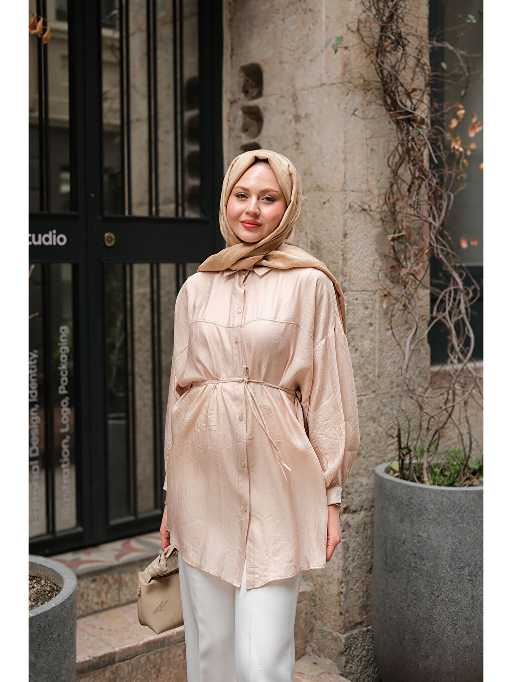 Ekru Kadın Ekol Bel Bağlamalı Tesettür Gömlek Krem-2