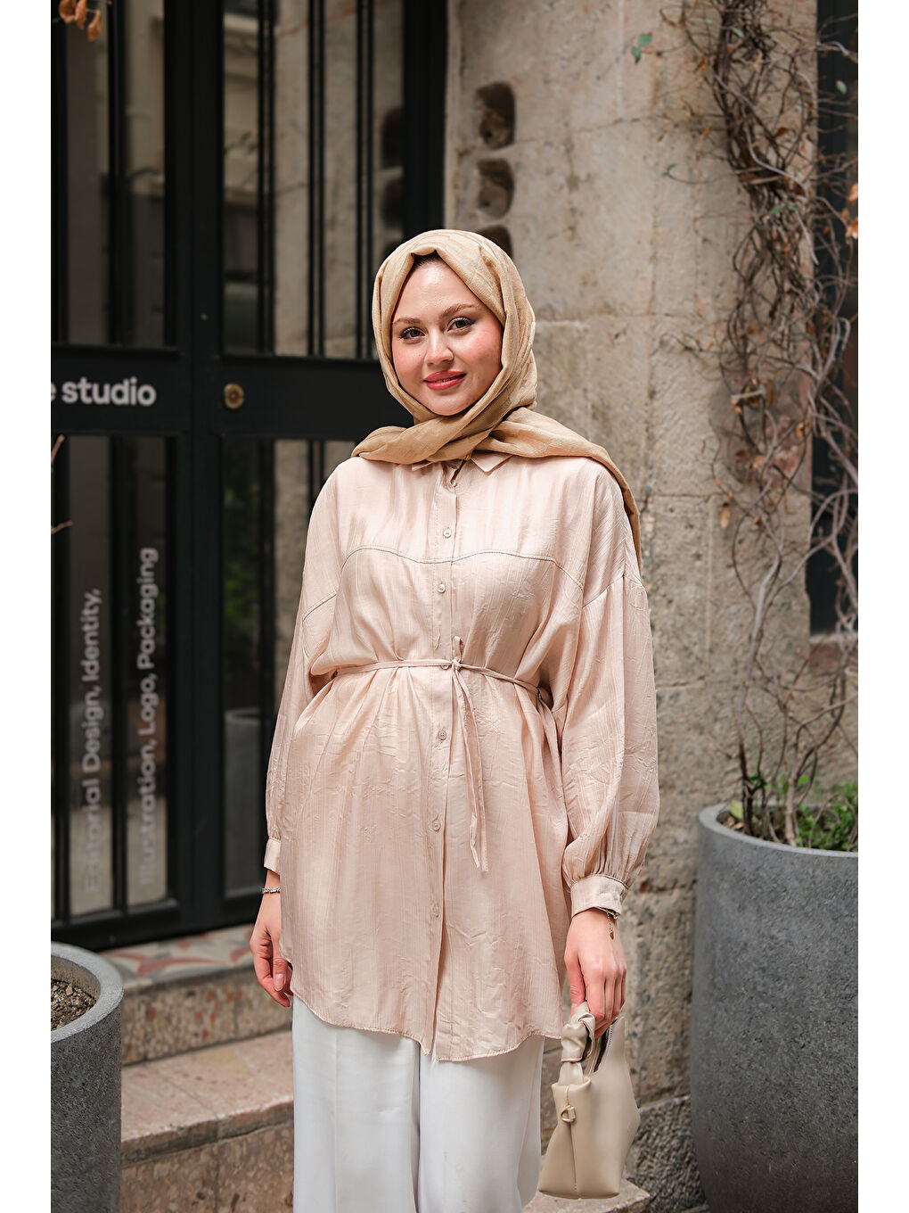 Ekru Kadın Ekol Bel Bağlamalı Tesettür Gömlek Krem-4