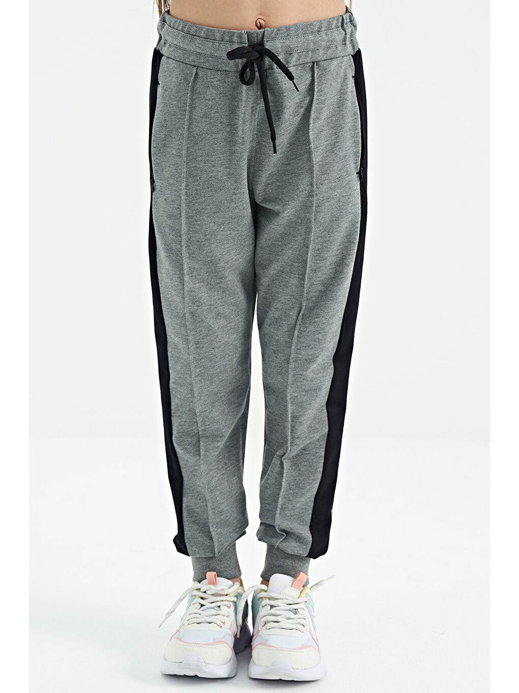 Gri Melanj Yan Bantlı Gizli Fermuar Cep Detaylı Jogger Kız Çocuk Eşofman Alt - 75122