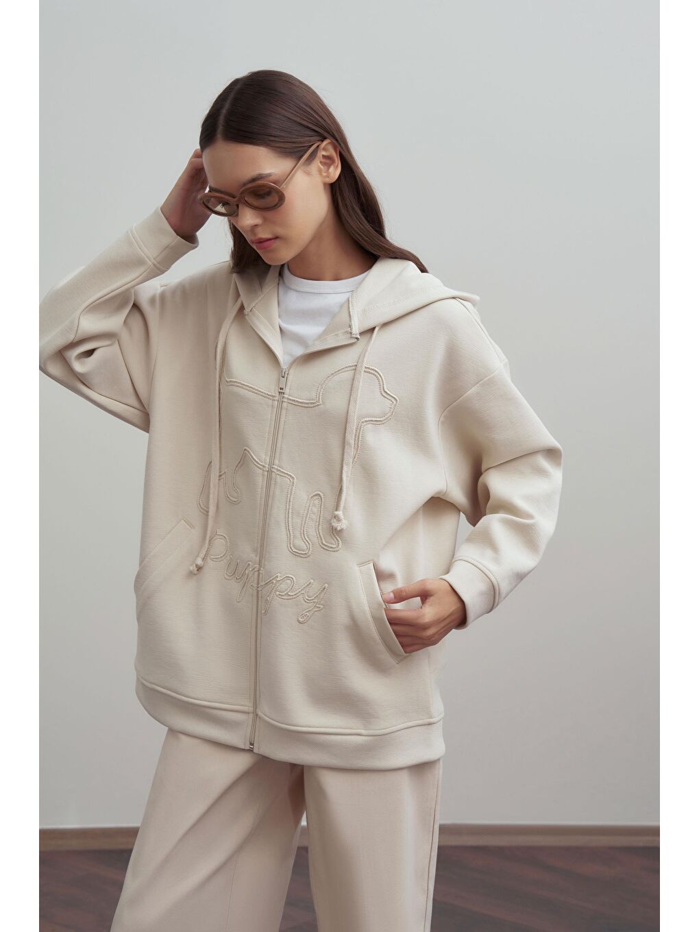 Bej Taş-Kanguru Cep Detaylı Sweatshirt