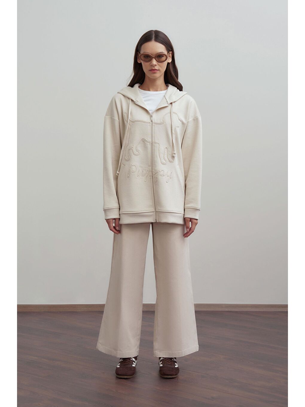 Bej Taş-Kanguru Cep Detaylı Sweatshirt-1