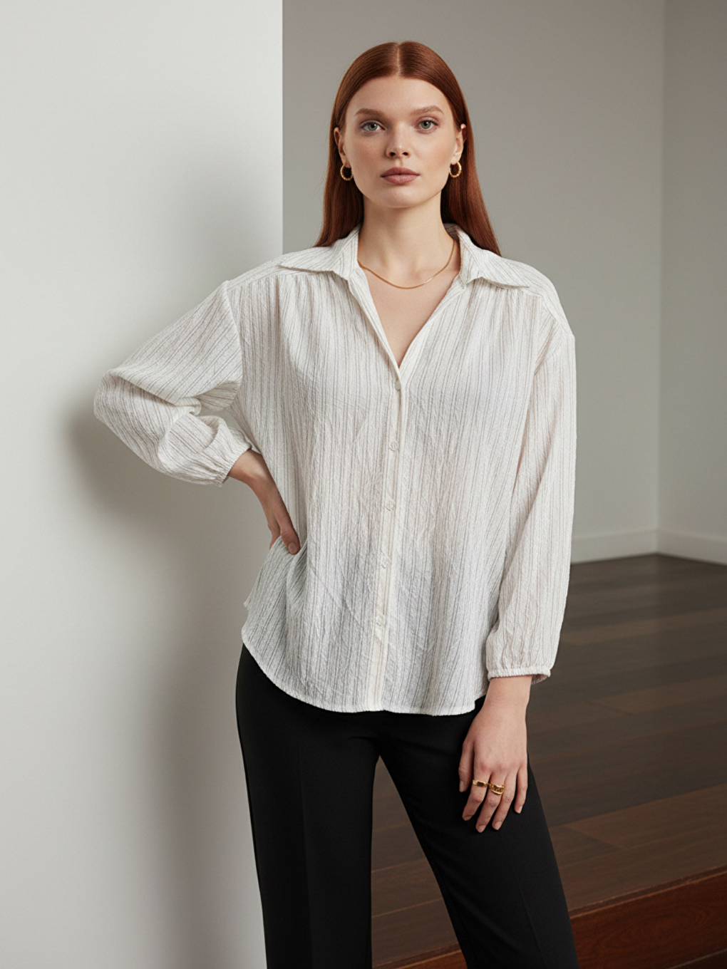 Kahverengi Çizgili Transparan Pileli V Yaka Gömlek-1