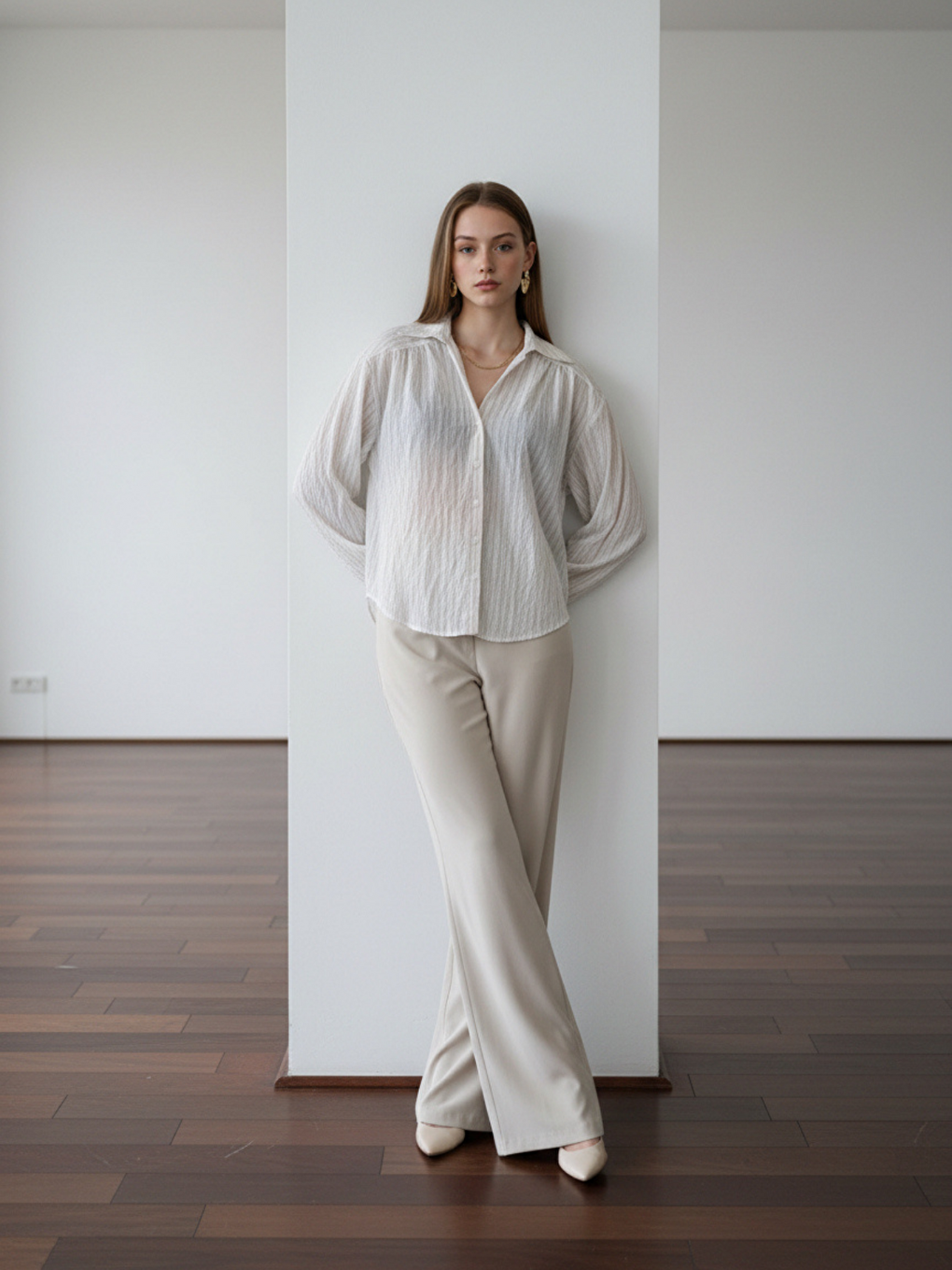 Kahverengi Çizgili Transparan Pileli V Yaka Gömlek-2