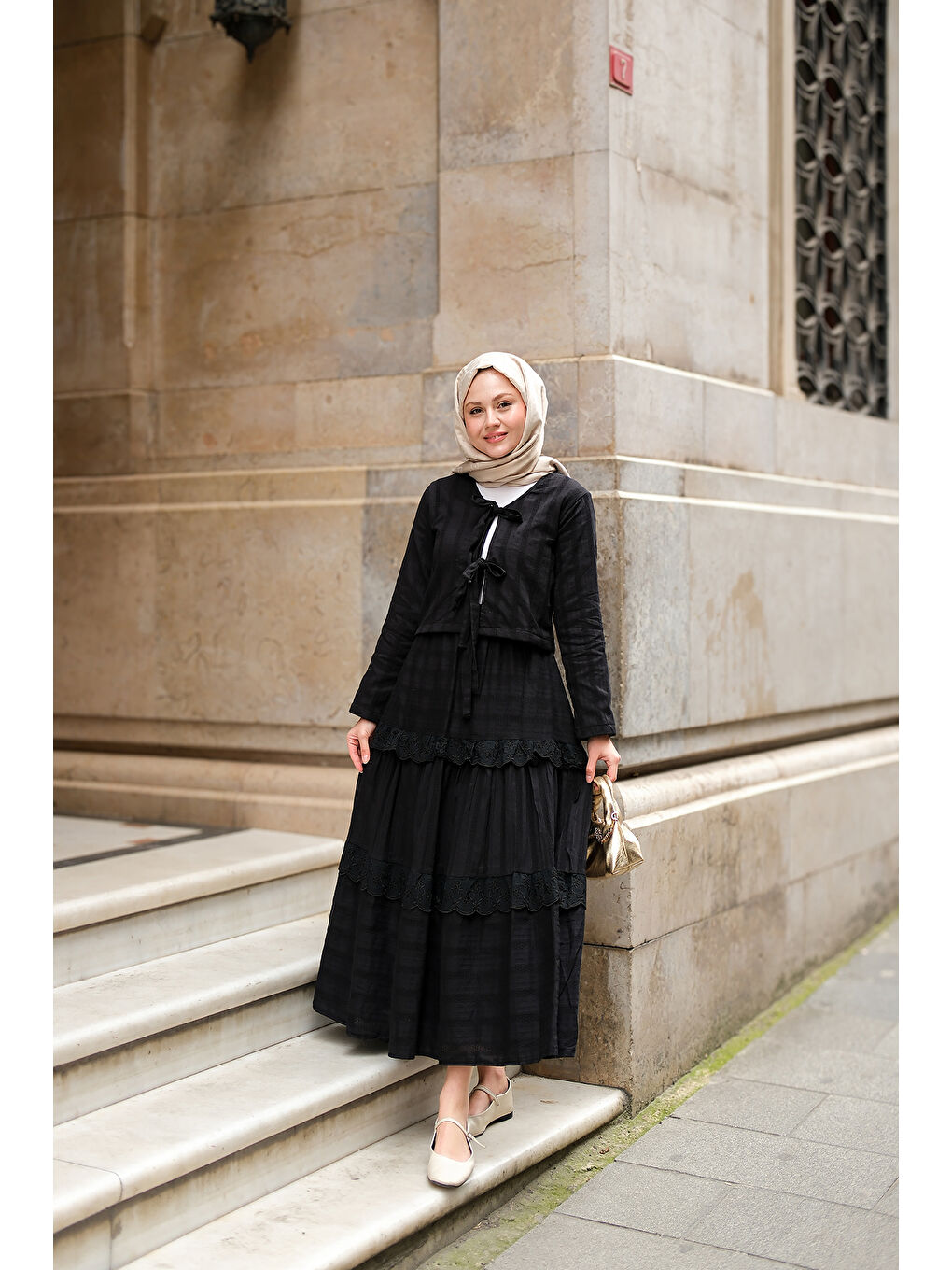 Kadın Önü Kurdale Detay Tesettür ikili Takım Siyah-1