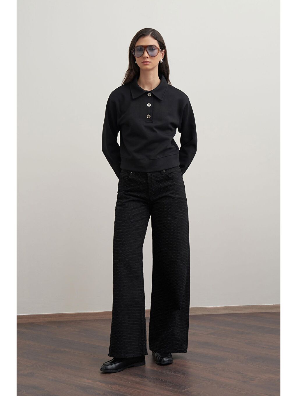 Siyah-Gömlek Yakalı İnterlok Sweatshırt-1