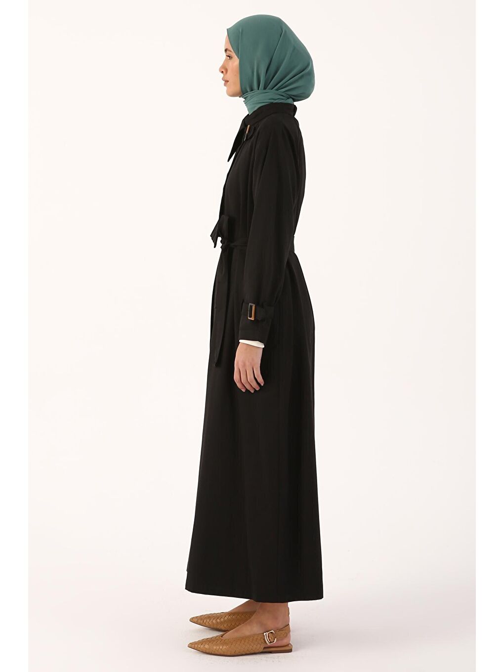 Siyah Rüzgarlık Parçalı Kuşaklı Fermuarlı Ferace-2