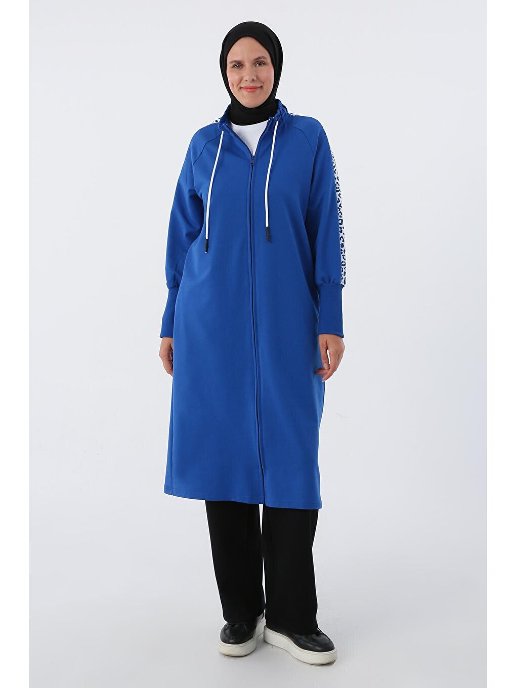 Mavi Saks Baskılı Garnili Yakası Lastikli Uzun Sweat Hırka-1