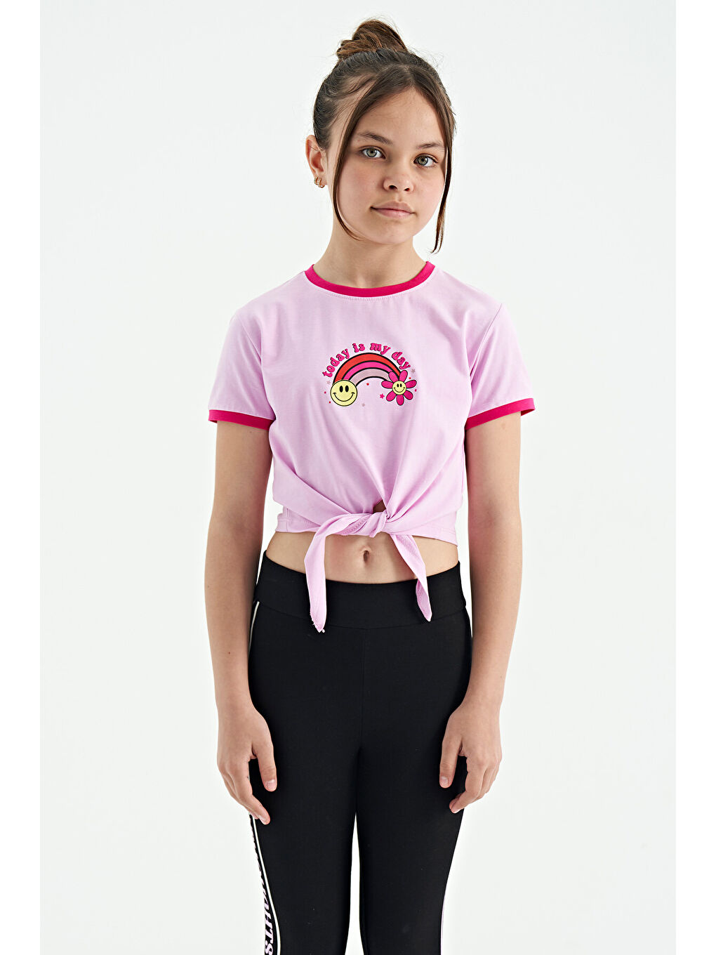 Pembe Baskı Detaylı O Yaka Çok Renkli Bağlama Detaylı Kız Çocuk Tişört - 75113