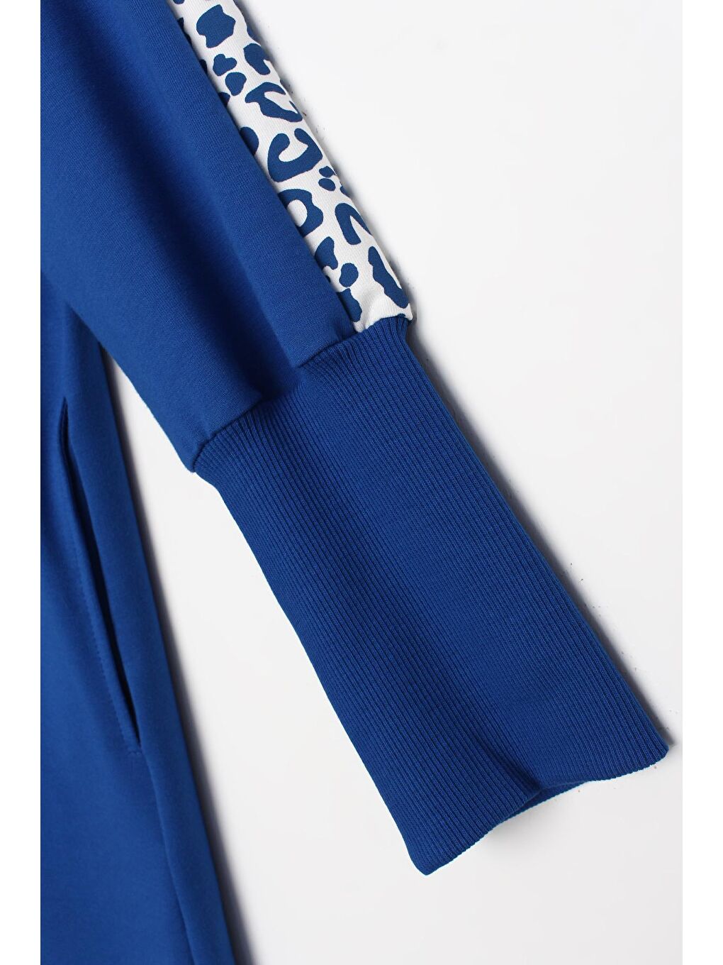 Mavi Saks Baskılı Garnili Yakası Lastikli Uzun Sweat Hırka-4