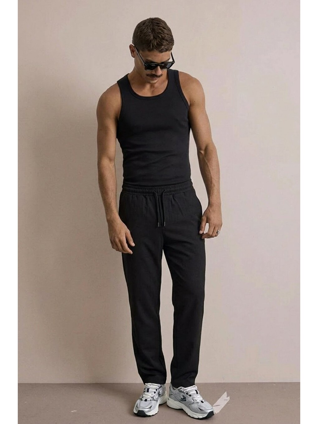 Erkek Basic Trend Bel Lastikli Siyah Bol Pantolon