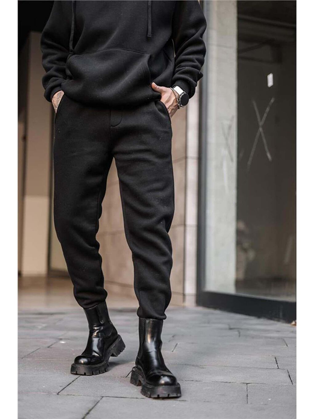 Siyah Erkek Regular Kapüşonlu Paçası Lastikli İçi Yumuşak Pamuklu Eşofman Takımı-1