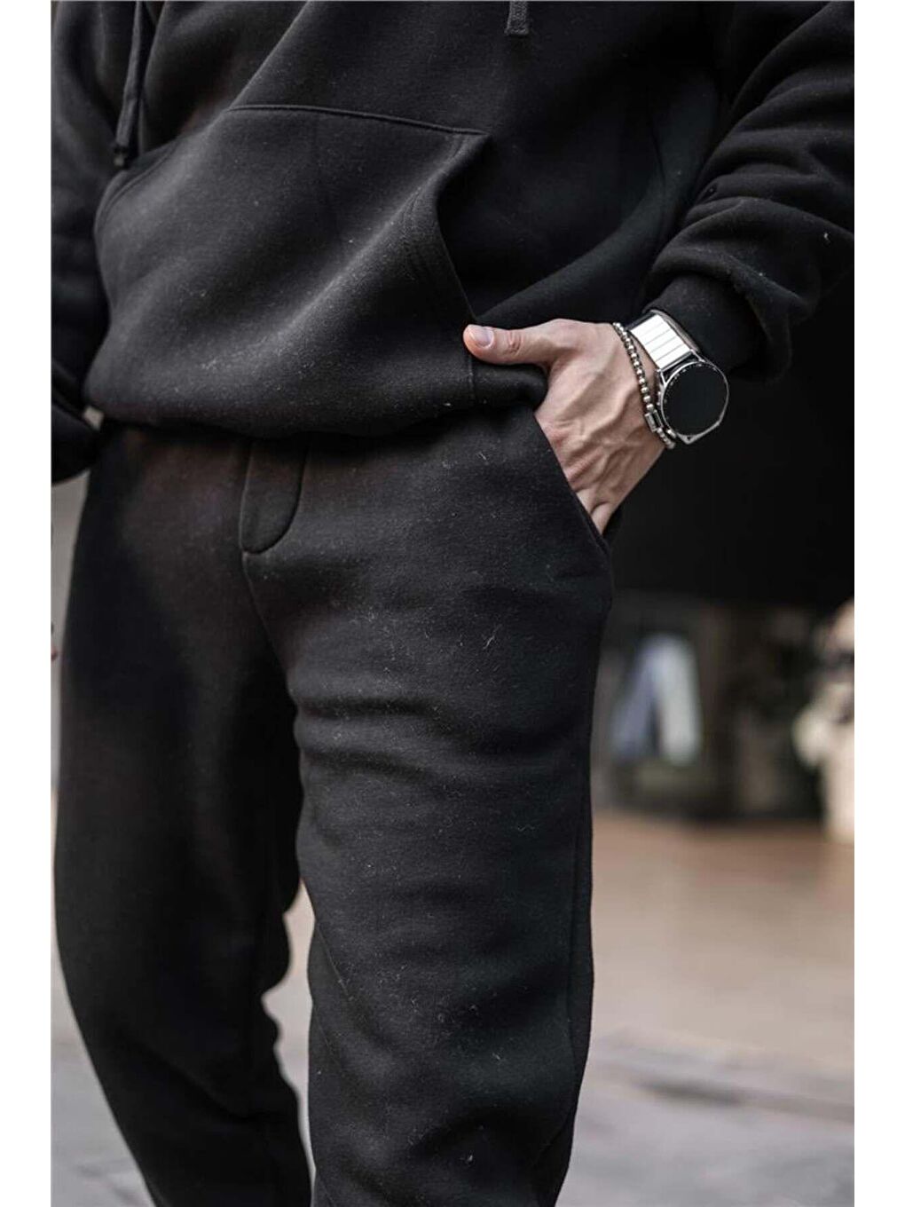 Siyah Erkek Regular Kapüşonlu Paçası Lastikli İçi Yumuşak Pamuklu Eşofman Takımı-2