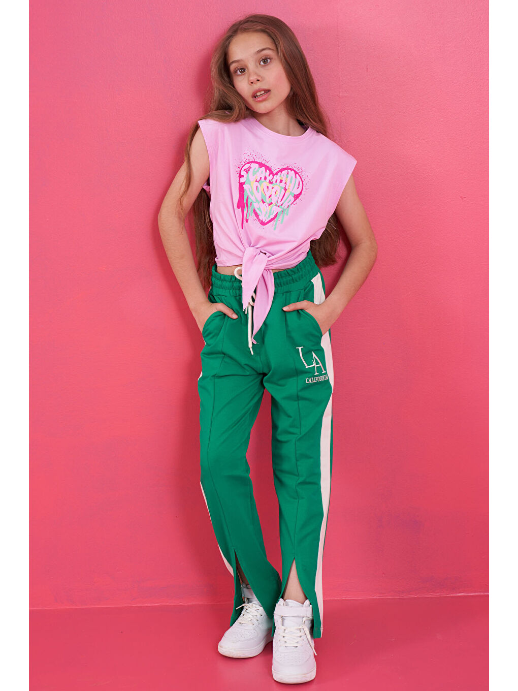 Pembe Kalp Baskılı Ön Düğüm Detaylı Rahat Form Kız Çocuk Tişört - 75114