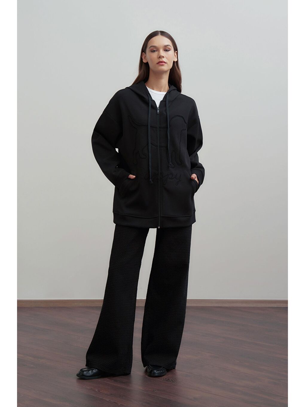 Siyah-Kanguru Cep Detaylı Sweatshirt