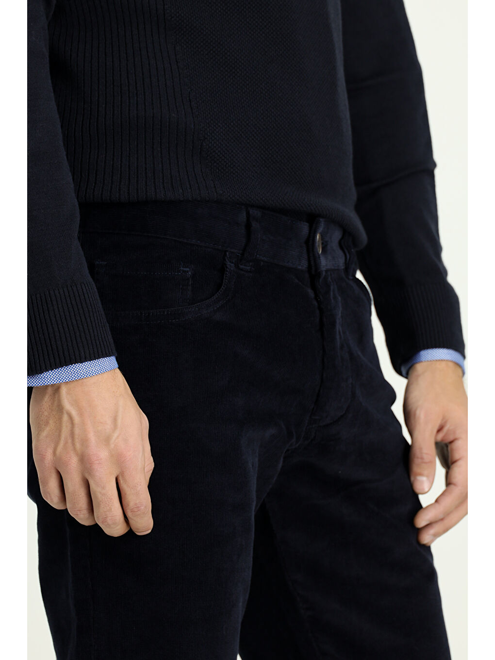 Lacivert Slim Fit Dar Kesim Elastanlı Kadife Pantolon-3