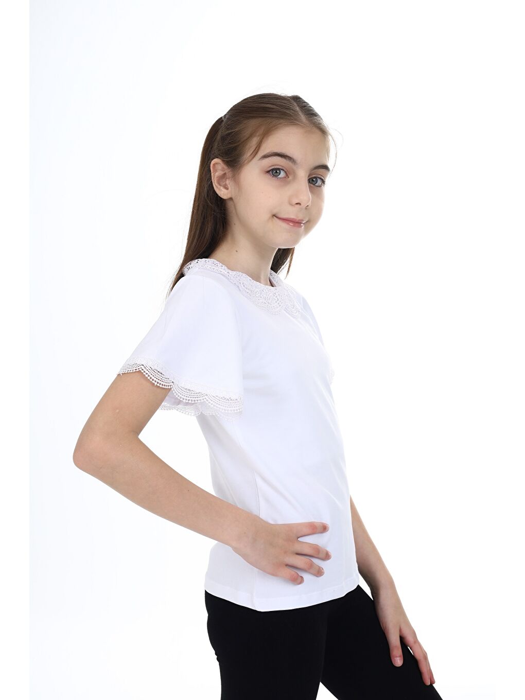 Beyaz Kız Çocuk Okul Tişört-3