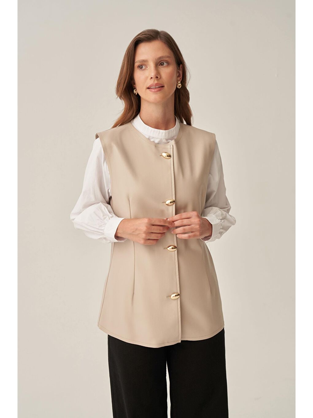 Bej Taş-Gold Düğmeli Süetli Deri Yelek-3