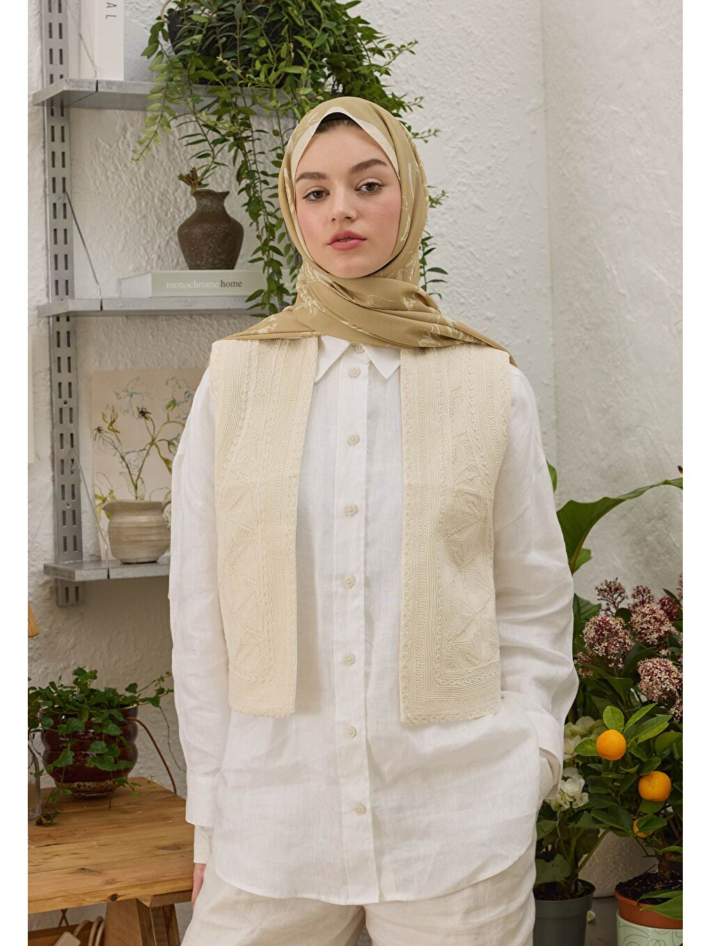 Adela Desen Şal Bej-1