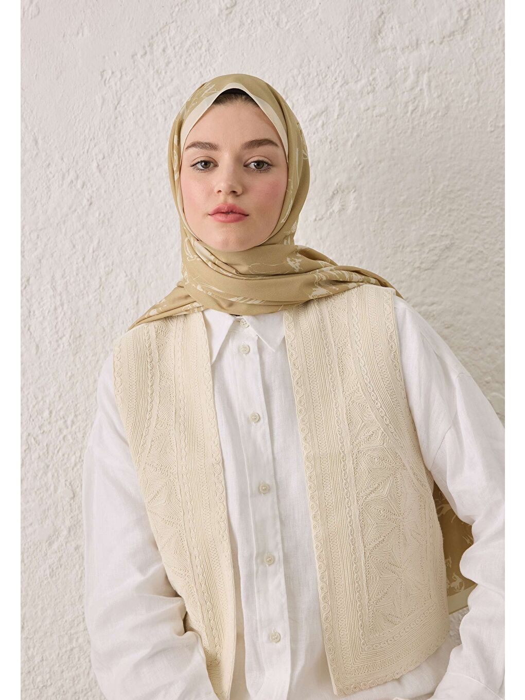 Adela Desen Şal Bej-2