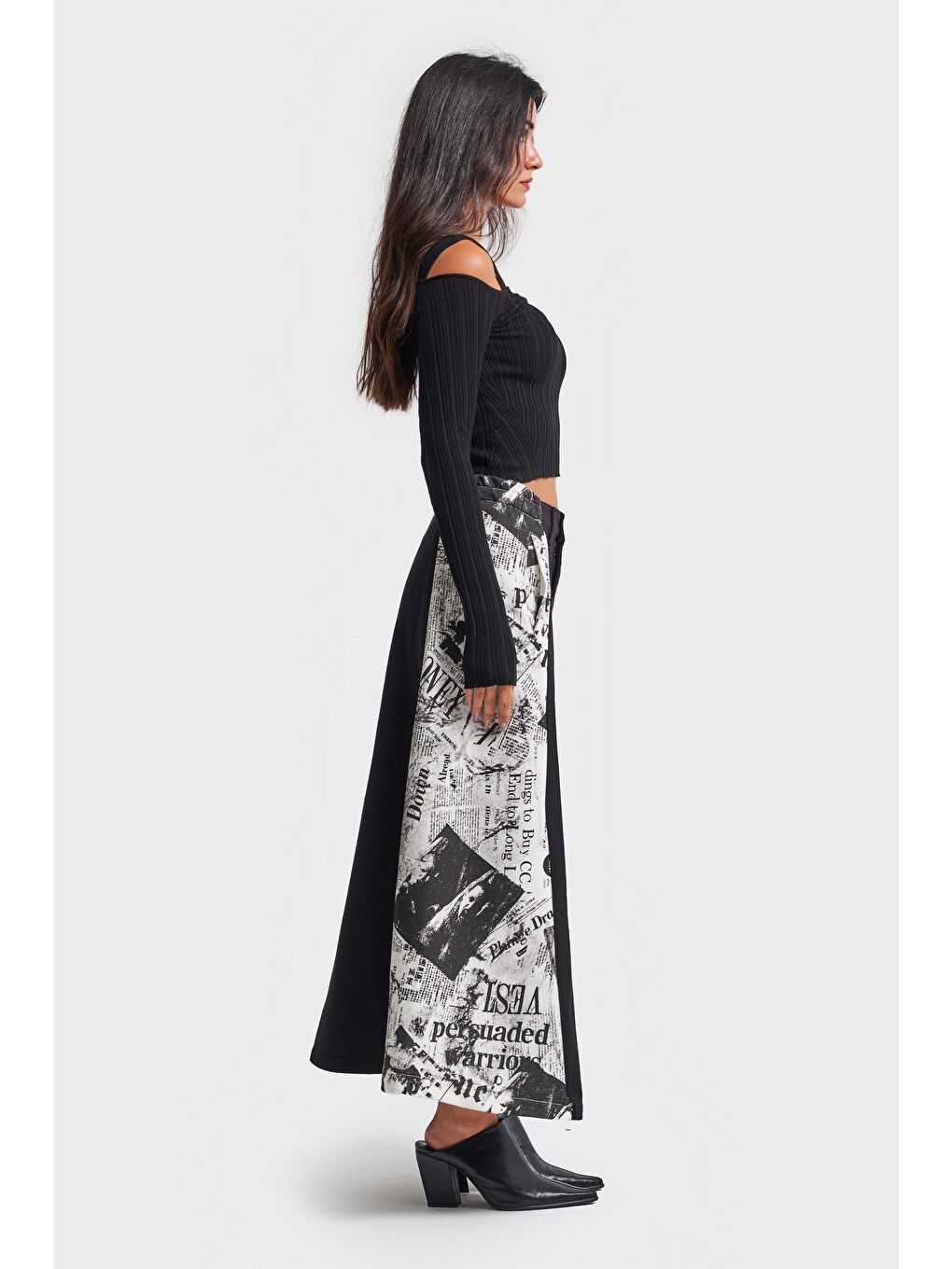 Kadın Siyah Renk Parçalı Kumaş A Kesim Tasarım Etek-1