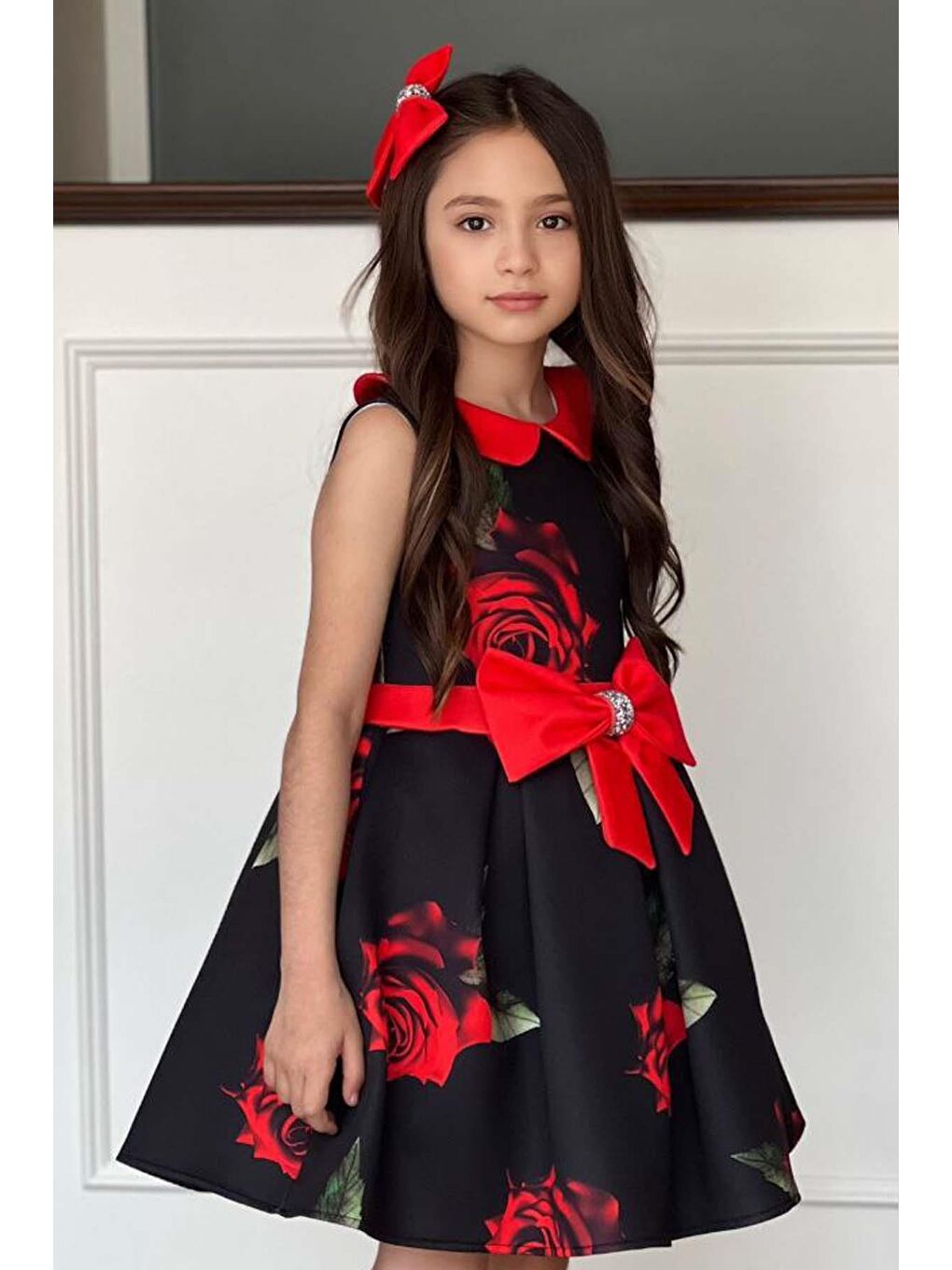 Kız Çocuk Bebe Yaka Gül Baskılı Siyah Elbise-1