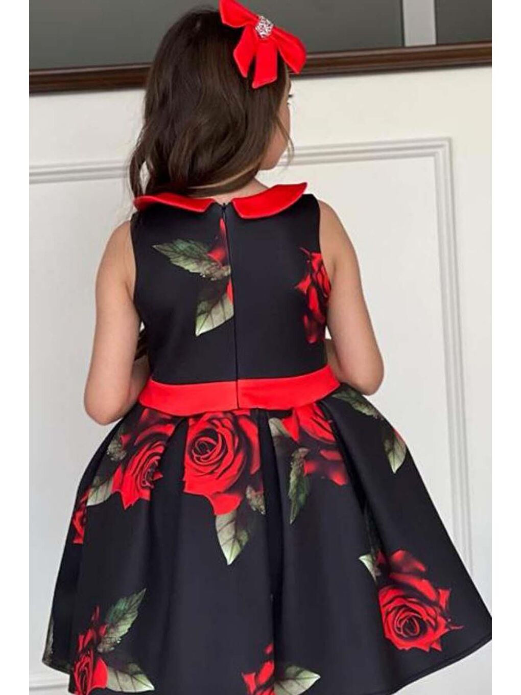 Kız Çocuk Bebe Yaka Gül Baskılı Siyah Elbise-2