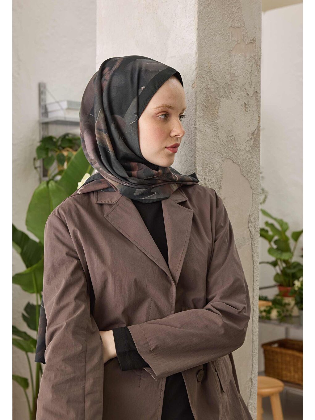Bej Dark Garden Desen Şal Vizon-2
