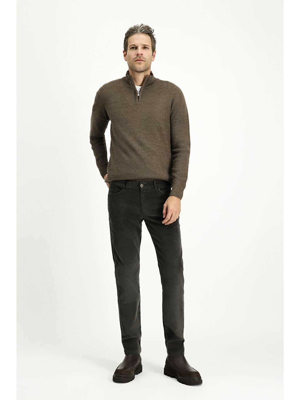 Haki Slim Fit Dar Kesim Elastanlı Kadife Pantolon-2