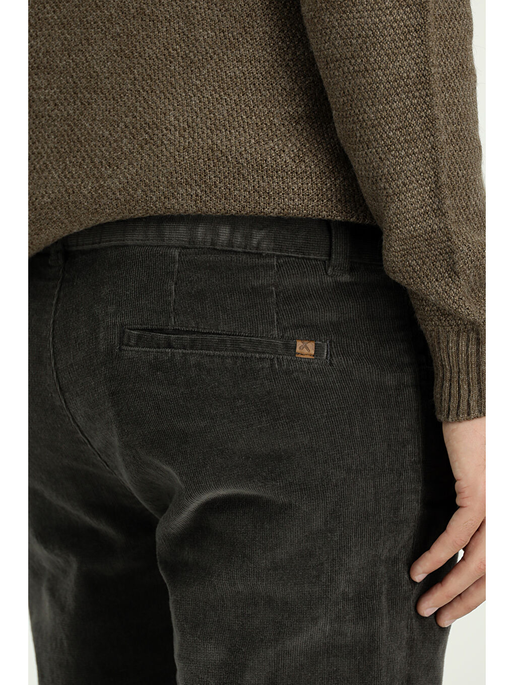 Haki Slim Fit Dar Kesim Elastanlı Kadife Pantolon-5