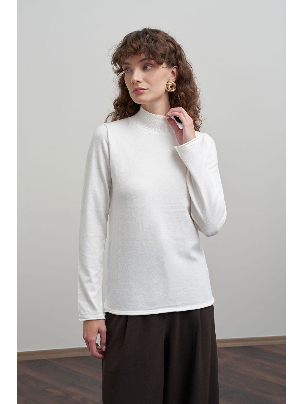 Ekru-Yarım Balıkçı Uzun Kol Kazak