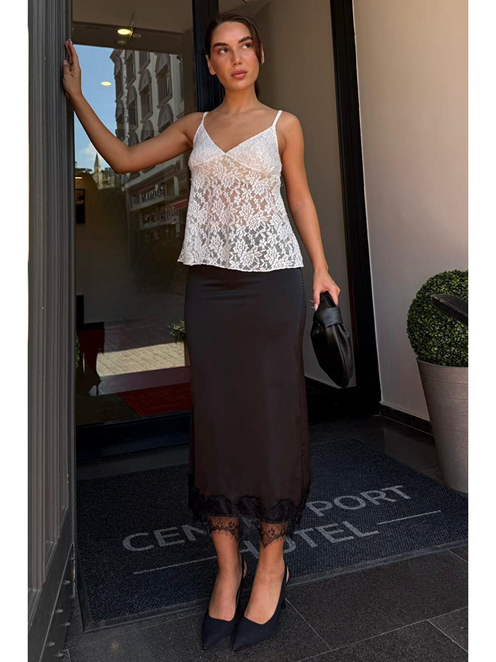 Siyah Saten Dantelli Midi Boy Kadın Etek Mg2538-4